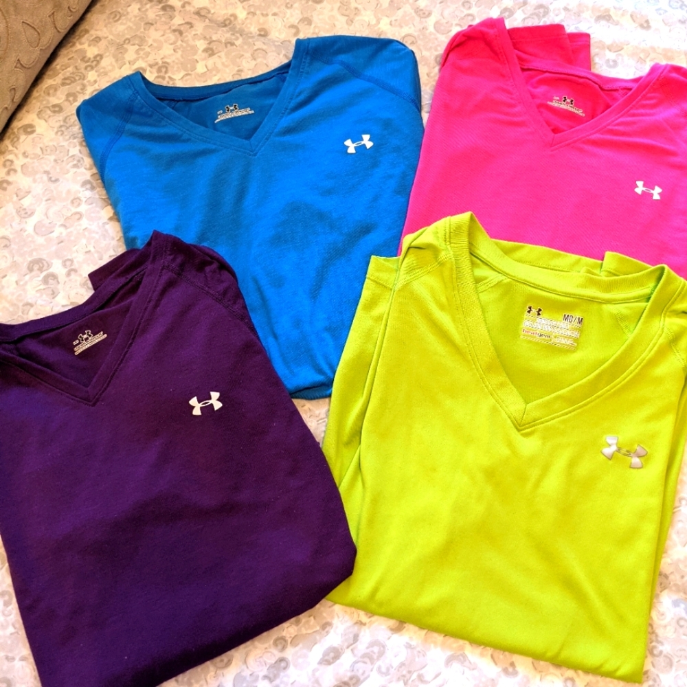 Under Armour Active wear V-neck Long Sleeve Shirt- Women's Size Medium - Picture 6 of 6